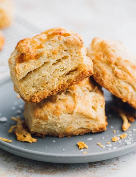 Flaky 5-Ingredient Sourdough Discard Biscuits • Heartbeet Kitchen Sourdough Discard Biscuits Recipe, Sourdough Biscuits Discard, Easy Sourdough Biscuits, Sourdough Discard Tea Biscuits, Quick Sourdough Discard Biscuits, Quick Sourdough Biscuits, Discard Cheese It’s, The Discard Phase, Sourdough Biscuits Recipe