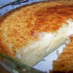 Magic Crust Custard Pie - Cook'n is Fun - Food Recipes, Dessert, & Dinner Ideas Best Coconut Custard Pie Recipe, Impossible Coconut Pie, Impossible Pies, Egg Custard Pie, Custard Pie Recipe, Impossible Pie, Dessert Pie Recipes, Coconut Custard Pie, Pie Tin