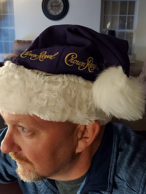 Crown Royal Bags Ideas Diy, Sew Santa Hat, Crown Royal Blanket, Crown Royal Diy, Crown Royal Crafts, Crown Royal Quilts, Crown Royal Quilt, Quilted Fabric Ornaments, Crown Royal Bottle