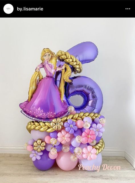 Princess Balloon Decorations, Princess Balloon, Snack Tower, Princess Balloons, Party Balloons Diy, Balloons Bouquet, Rapunzel Birthday Party, Balloon Bouquet Diy, Disney Balloons