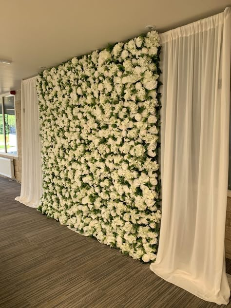 Grass Wall Backdrop With Flowers And Lights, Flower Background Decorations, Wedding Partition Wall, Flower Wall Curtain, Green Quince Backdrop, Flower Wall Quinceanera, Diy Photobooth Wall, Flower Wall Ceremony Backdrop, Engagement Wall Decoration