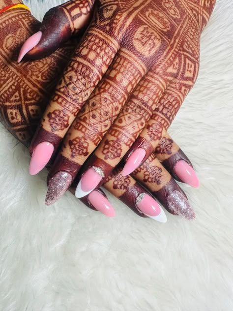 Pink Engagement Nails, Bridal Nails Wedding Indian, Engagement Nail Art, Mehndi Nails, Engagement Nail, Engagement Captions, Bride Nail, Makeup Poster, Nails Images