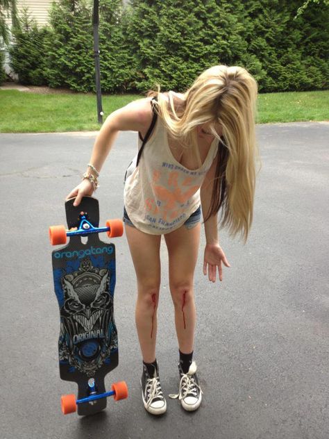 Longboarding Sketboard Style, Skater Life, Skater Core, Skater Chick, Skater Girl Style, Skateboard Photos, Long Boarding, Skater Vibes, Penny Board