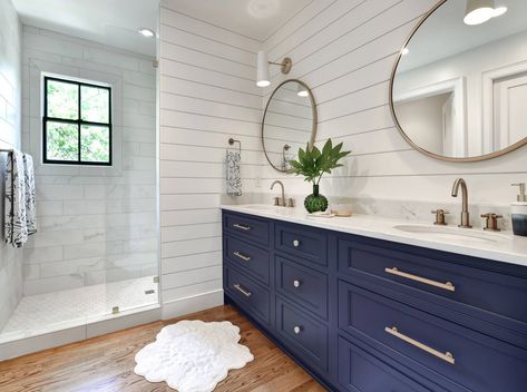 Navy Blue Bathrooms, Wood Floor Bathroom, Navy Bathroom, Bath Cabinet, Blue Bathroom Vanity, White Bathroom Designs, Blue Vanity, Contemporary Bathroom Sinks, Transitional Bathroom