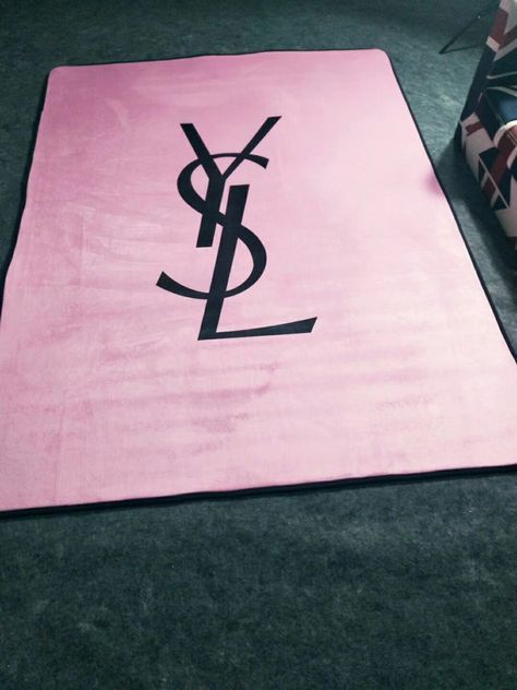 Ysl Painting, Chanel Decor, Bed Cover Sets, Nail Logo, Pink Painting, Art Painting Gallery, Beauty Room, Retail Therapy, Diy Canvas