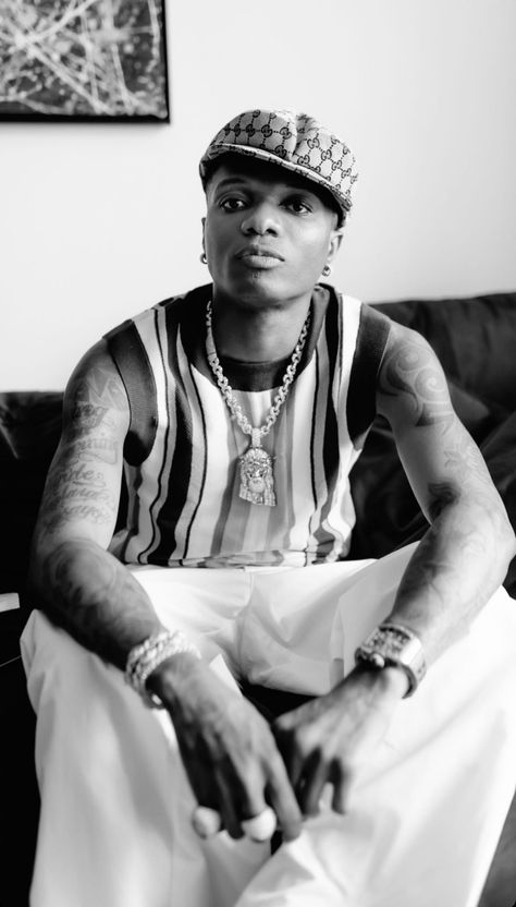 Wizkid Wallpaper, Rapper Outfits, Black Men Street Fashion, Simple Phone Wallpapers, Men Street Fashion, Photo To Cartoon, Men Street, Cool Fits, Photo To Video