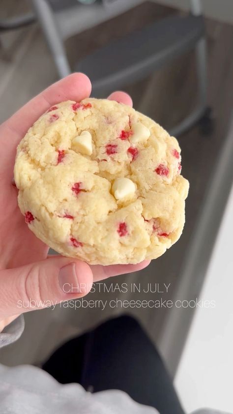 Copycat Subway Cookies, Subway Raspberry Cheesecake Cookies, Subway Cookies, Raspberry Cheesecake Cookies, Cheesecake Cookies Recipes, Fruity Cookies, Cooking With Karli, Raspberry Cheesecake, Baking Cookies