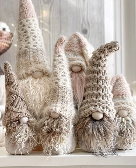 Nordic Gnomes Pattern, Scandinavian Gnomes Diy, Gnome Diy How To Make, Gnomes Diy How To Make, Knitted Gnomes, Gnomes To Make, Gnomes For Sale, Gnome Decorations, Tovad Ull