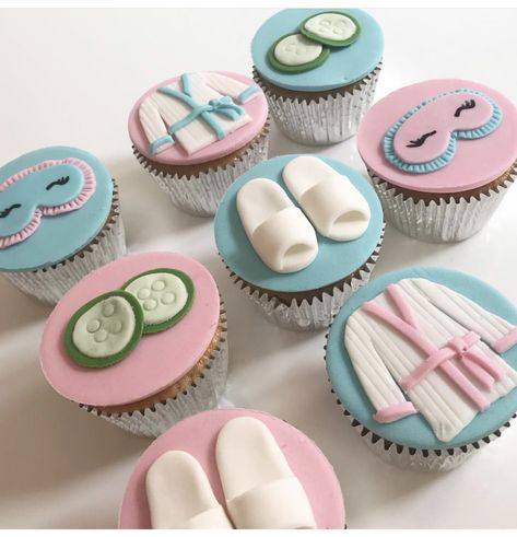 Spa Themed Desserts, Spa Birthday Cupcakes, Esthetician Party Ideas, Skincare Birthday Cake, Esthetician Cookies, Skincare Birthday Party, Spa Party Cake, Spa Birthday Cake, Spa Cupcakes