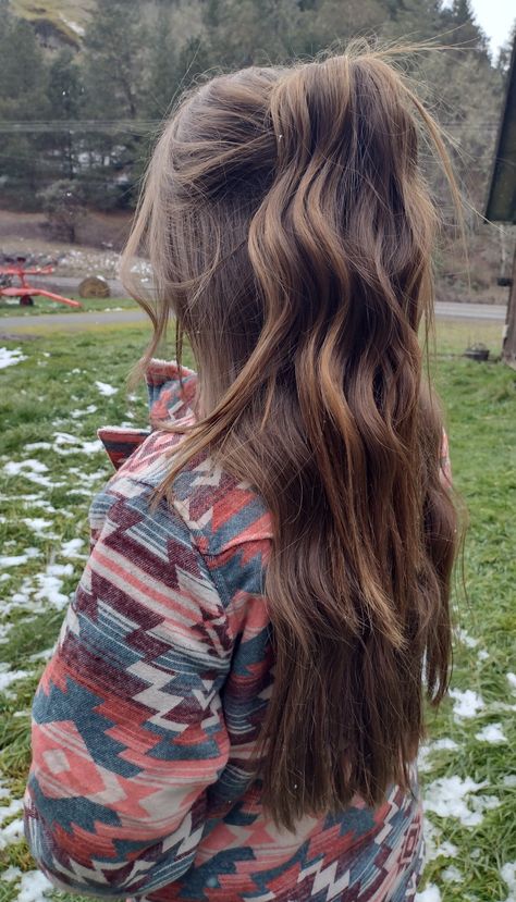 Western Hairstyle♣️🪶 Western Hair Styles, Western Hairstyles, Country Hairstyles, Western Hair, Brown Hair Inspo, Looks Country, בר מצווה, Peinados Fáciles Para Cabello Corto, Hair Stylies