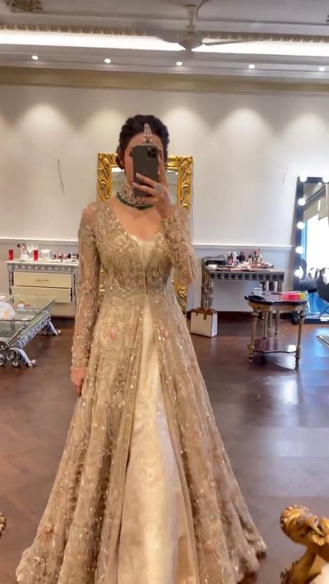 Baju Kahwin, Desi Wedding Dresses, Latest Bridal Dresses, Bridal Dresses Pakistan, Pakistani Wedding Outfits, Pakistani Fancy Dresses, Beautiful Pakistani Dresses, Bridal Dress Fashion, Indian Bridal Dress