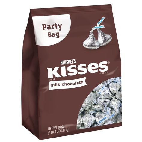 Fini Tubes, Makanan Cepat Saji, Gluten Free Milk, Hershey Kisses Chocolate, Hershey Kiss Stickers, Hershey's Kisses, Milk Chocolate Candy, Grocery Foods, Chocolate Brands