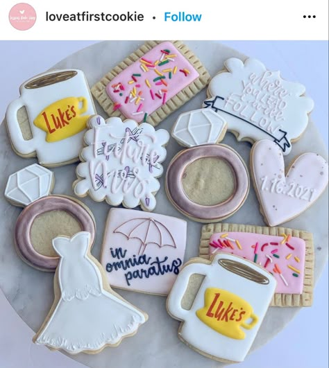 Gilmore Girls Party Decorations, Gilmore Girls Cookies, Gilmore Party Ideas, Gilmore Girls Wedding, Gilmore Girls Birthday, Gilmore Girls Party, Wedding Cookies Decorated, Bachelorette Cookies, Decorated Sugar Cookie