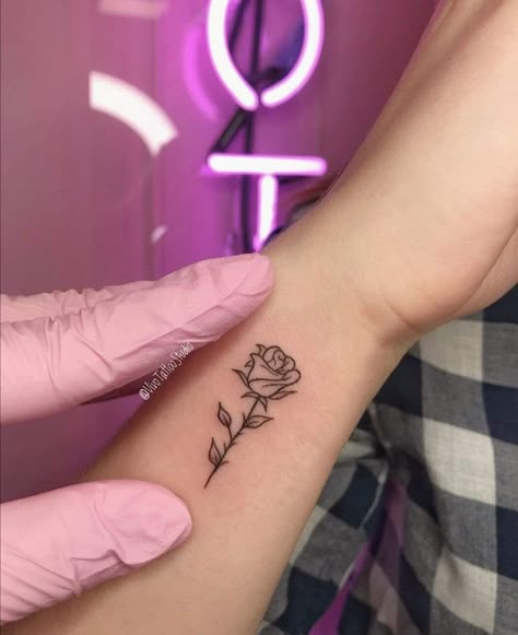 27 Tattoo, Placement Tattoo, Side Wrist Tattoos, Tato Minimal, Basic Tattoos, Rose Tattoos For Women, Hand And Finger Tattoos, Cute Hand Tattoos, Pretty Hand Tattoos