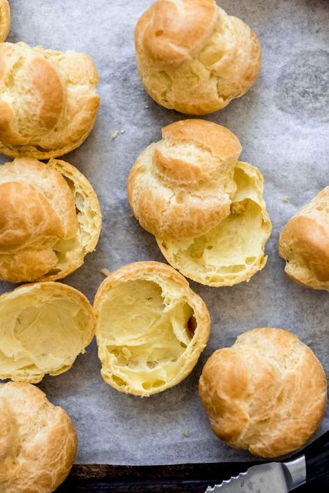 Cream puffs are made from a choux pastry (aka pâte à choux) which is just a light pastry dough made with flour, eggs, butter, and water. The puffed up hollow shells are perfect for filling with pastry cream or whipped cream for an easy, elegant dessert! #creampuffs #best #easy #classic #french #chouxpastry #recipe #dessert #filling #homemade #howtomake Easy Cream Puffs Recipe, French Cream Puffs, Cream Puffs Recipe Easy, Homemade Cream Puffs, Cream Puffs Recipe, Milk Tea Recipe, Pastry Cream Filling, Pastries Recipes Dessert, Classic French Desserts