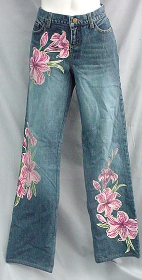 Victoria's Secret painted jeans Painted Clothes Aesthetic, Cherry Blossom Jeans, Embroider Pants, Painted On Clothing, Embroidery Jeans Ideas, Fabric Paint Jeans, Flower Painted Jeans, Art On Jeans Pants, Fabric Painted Jeans