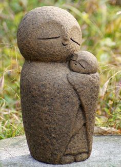 Little Buddha, Handmade Statue, Stone Statue, Sculptures Céramiques, Garden Statues, Stone Carving, Japanese Garden, Clay Projects, Pottery Ideas