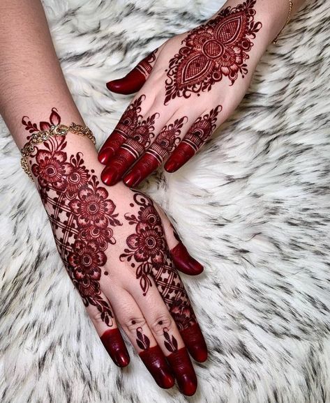 Simple Stylish Mehndi Designs, Fingers Mehndi Designs, Fingers Mehndi, Mehndi Designs New, Mehndi Designs Easy, Wedding Henna Designs, Inai Pengantin, Eid Mehndi, Tato Henna