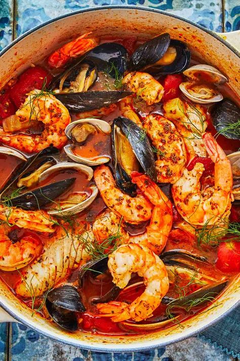 Chapino Recipe Seafood Soup, Ciopinno Seafood Stew San Francisco, Cioppino Recipe Best, Cioppino Recipe Easy, Cioppino Recipe, Seafood Stew Recipes, Fish Stew Recipes, Seafood Soup Recipes, 7 Fishes