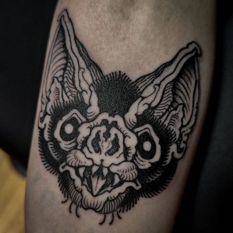 Witchy Doodles, Bat Head, Bats Tattoo Design, Latest Tattoo Design, Occult Tattoo, Traditional Style Tattoo, Funky Tattoos, Bat Tattoo, Type Tattoo