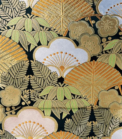 Kimono Patterns��―Seigaiha (Waves): A pattern depicting the crests of waves｜Kateigaho International Japan Edition- Japanese culture, arts, lifestyle magazine Japanese Textiles Patterns Fabrics, Seigaiha Tattoo, Japanese Kimono Fabric, Japanese Kimono Pattern Design, Kimono Flower Pattern, Kimono Design Pattern, Japan Pattern Design, Japanese Patterns Traditional, Kimono Pattern Design