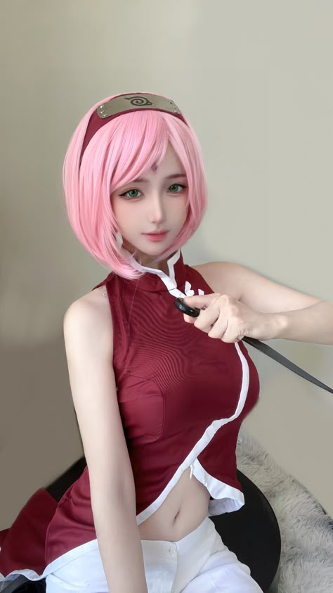 #Sakuraharuno #cosplay Best Anime Cosplay, Semiramis Fate, Cosplay Sakura, Ella Freya, Steven Universe Cosplay, Fun Cosplay, Sakura Haruno Cosplay, Character Movie, Sakura Cosplay