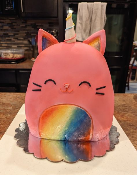 Unicorn Squishmallow Cake, Rainbow Cat Birthday Cake, Squishmallow Cupcake Cake, Squishmallow Pull Apart Cupcakes, Easy Squishmallow Cake, Cakes For 9th Birthday Girl, Diy Squishmallow Cake, Caticorn Birthday Cake, Swuishmellow Birthday Party