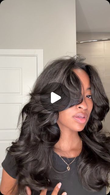 LYLY on Instagram: "Speechless😭😭😭😭 #fyp #quickweave #layers #layershaircut #flexirods" Weave Hairstyles For Black Women Middle Part, Weave In Hairstyles Black Women, Layed Hair Middle Part, Middle Part Quick Weave Layers, Layered Middle Part Sew In Weave, Natural Looking Sew In Weave Black Women, No Part Sew In, Flip Over Quick Weave Straight, Middle Part Sew In With Leave Out Curls