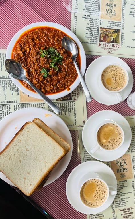 Irani Cafe Pune Snap, Pune Aesthetics, Slow Aesthetic, Mumbai Cafe, Irani Cafe, Chicken Mayo Sandwich, Cafe Design Interior, Simple Food Ideas, Parsi Food