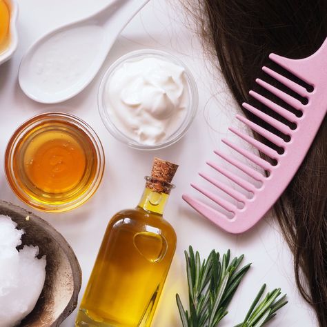 Suffering From Major Hair Loss? Experts Say To Try These 5 Powerful Hair Oils To Stop Shedding Once & For All | SHEfinds Oils For Thinning Hair, Best Serums, Oils For Hair, Increase Hair Growth, Hydrating Hair Mask, Hair Oils, Hair Growth Supplement, Pumpkin Seed Oil, Scalp Oil