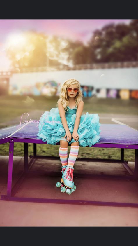 9 Birthday Photoshoot Ideas, Retro Skate Party, Roller Skating Photoshoot, Kids Birthday Photoshoot, Rollerskate Party, Skater Photoshoot, Roller Skate Birthday Party, Skate Birthday Party, Roller Skate Party