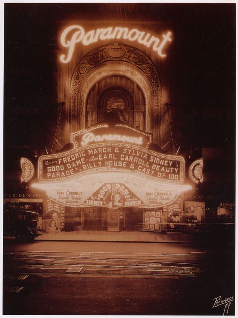 The Paramount Theatre in Times Square, 1934. Courtesy of the Academy of Motion Picture Arts and Sciences). From Cinema Treasures: A New Look at Classic Movie Theaters (Ross Melnick and Andreas Fuchs) Classic Movie Theaters, Old Theater, Theater Sign, Vintage Movie Theater, Paramount Movies, Going To The Movies, Evelyn Hugo, Paramount Theater, Vintage Theatre