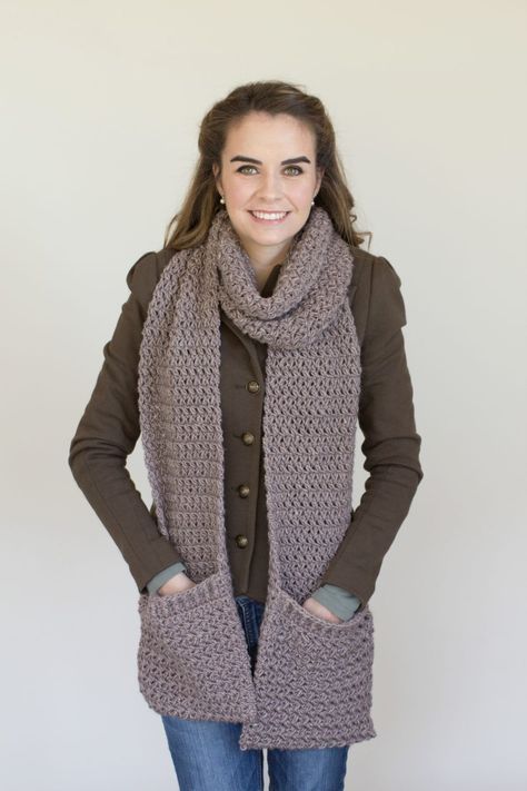 Mulberry Shadow Pocket Scarf - Free Crochet Pattern by Hopeful Honey Amanda Crochets, Simple Scarf Crochet Pattern, Pocket Shawl, Crochet Pocket, Pocket Scarf, شال كروشيه, Crochet Cowls, Pocket Scarves, Crochet Geek