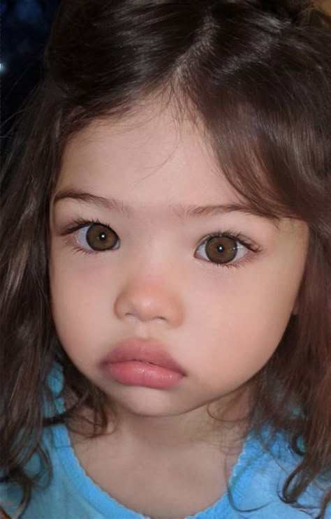 Harajuku Hair, Color Castaño, Natural Summer Makeup, Baby Boy Hairstyles, Attractive Eyes, Chubby Babies, Alexandria Egypt, Mixed Kids, Gorgeous Eyes