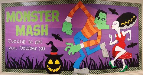 Monster Mash bulletin board Monster Mash Dance Ideas, Monster Mash Door Decoration, Monster Mash Dance Poster Ideas, Monster Mash Decorations, Monster Mash Bulletin Board, Monster Bulletin Boards, Halloween Mural, Halloween Library, Halloween Classroom Door