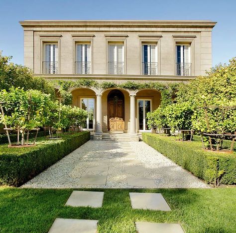 Contemporary Mediterranean House, Neo Classical Architecture, Architecture Classic, Classical House, Neoclassical Architecture, Classic Architecture, Neo Classical, Front Entrance, Architect House