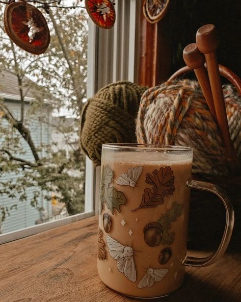 | Good morning friends! My husband has been asking for me to decorate for Autumn. I think this weekend it'll be happening! I was going to… | Instagram Fall Hobbies Aesthetic, Cozy Cafe Aesthetic, Hobbies Aesthetic, Cute Coffee Shops, Crochet Autumn, Autumn Crochet, Crochet Coffee Cozy, Cute Coffee Shop, Living Aesthetic