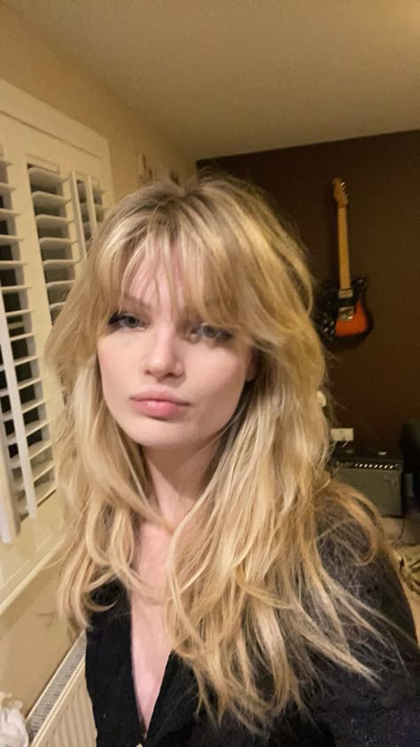 70s Haircuts, Blonde Hair Bangs, 70s Hair, Blonde Hair With Bangs, Hairstyles For Layered Hair, Hair Appointment, Hair Bangs, Haircuts Straight Hair, Extensions Hair