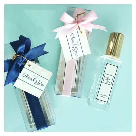 Personalized Navy Blue & Blush Wedding Favors || Made by BC Fragrance Perfume Souvenir Ideas Wedding, Perfume Giveaways Ideas, Perfume Souvenir Ideas, Navy Blue Blush Wedding, Giveaway Ideas Birthday, Blue Blush Wedding, Blue And Blush Wedding, Wedding Perfume, Giveaway Ideas