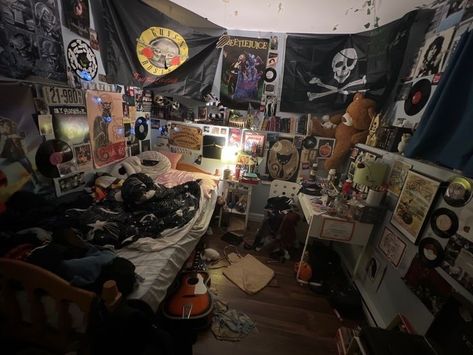 Colorful Bedroom With Black Furniture, Olderbrothercore Room, Victorian Goth Bedroom Ideas, Older Brother Room Aesthetic, Heavy Metal Room Decor, Cluttered Mirror, Grunge Bedsheets, Metal Head Room Ideas, Older Brother Bedroom