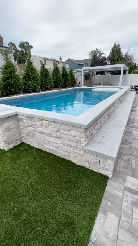 Do you dream of having your own paradise in your backyard? Stop down this weekend to make it a reality.#swimmingpools #abovegroundpools… | Instagram Backyard With Pool And Trampoline, Simple Backyard Pool Ideas, Pool Backyard Landscape, Semi Inground Pool Ideas Backyards, Pool Small Yard, Pool In Backyard, Pool And Fire Pit, New House Organization, Mountain Pool