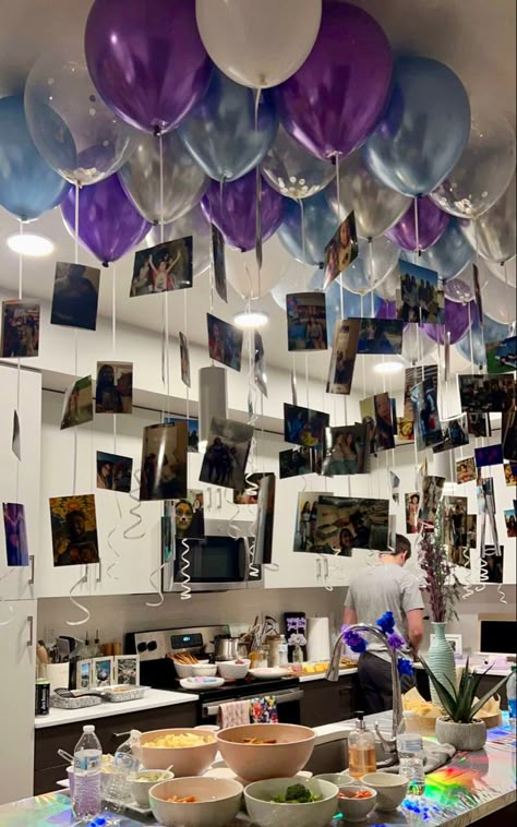 Surprise Party For Best Friend, Surprise Morning Birthday Ideas, Surprise Birthday Party For Best Friend, Photos Hanging From Ceiling, Suprise Party Aesthetic, Suprise Bday Ideas, Picture Wall Birthday Party, Suprise Birthday Party Adult Ideas, Suprise Birthday Party Ideas For Bestie