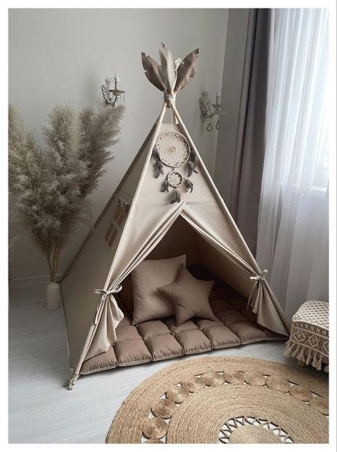 Kids Tent Decoration Ideas, Diy Kids Teepee, Diy Teepee Tent, Diy Kids Tent, Diy Tipi, Kitchen Ideas Black, Baby Tent, Diy Teepee, محمد علي