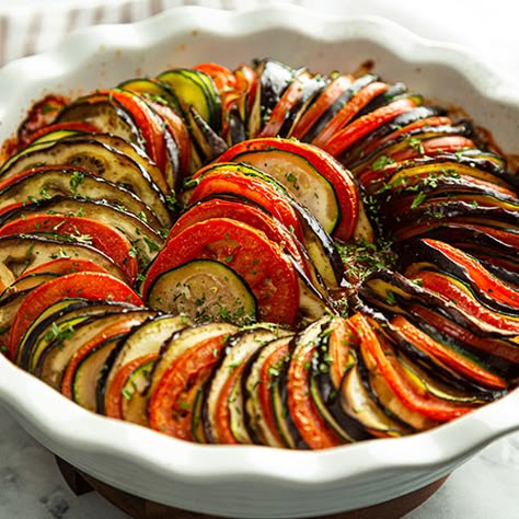 Homemade Ratatouille Recipe Grilled Ratatouille Recipe, Ratatouille With Meat, Authentic Ratatouille Recipe, Ratoutile Recipe, Fall Ratatouille Recipe, Rattatouie Chef, Ratatouille Movie Night, Movie Night Menu Ideas, Winter Ratatouille