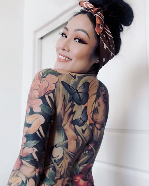 That Girl Next Door on Instagram: “Saturday morning smiles are the most genuine smiles. . . . . . . #saturdayvibes #weekendmood #tatted #tattooideas #tattooink #tattoosleeve…” Bodybuilding Tattoo, Asian Face, Tattoed Women, Tattoo Now, Body Suit Tattoo, Full Body Tattoo, Genuine Smile, Body Tattoo, Tattoo Project