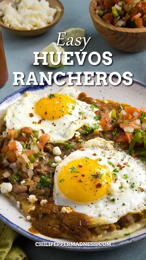 Easy huevos rancheros in a big plate looking extra inviting. Recipes Chorizo, Easy Huevos Rancheros, Casserole Mexican, Huevos Rancheros Recipe, Office Food, Recipes Potatoes, Mexican Breakfast Recipes, Authentic Mexican Recipes, Mexican Breakfast