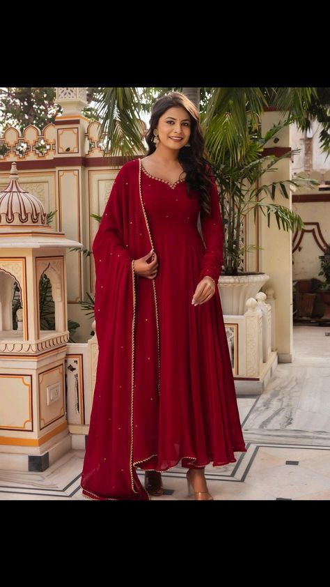 Flare Suits For Women, Anarkali Dress Simple, Simple Anarkali Suits, Red Anarkali Dress, Red Anarkali Suits, Moti Lace, Simple Anarkali, Anarkali Designs, Red Anarkali