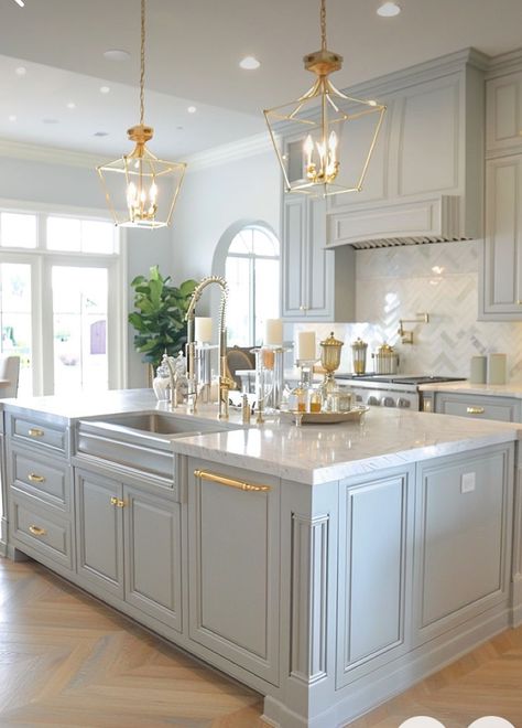 Modern Country House Kitchen, Gorgeous Kitchens Luxe, Luxury Home Design Ideas, Innovative Home Ideas, Dream Kitchen Design Luxury Modern, Modern Kitchen Design Luxury 2025, Kitchen Inspo Modern Farmhouse, Luxury Farmhouse Interior, Kitchen Island Cabinet Ideas