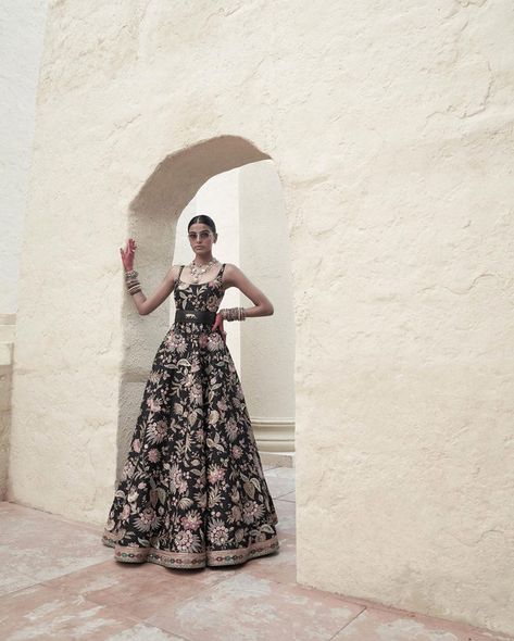 Sabyasachi's Newest Collection Sabyasachi New Collection, Trendy Outfits Indian, Indian Dresses Traditional, Indian Gowns, Stylish Party Dresses, Party Wear Indian Dresses, Dress Indian Style, Indian Fashion Designers, Indian Designer Outfits