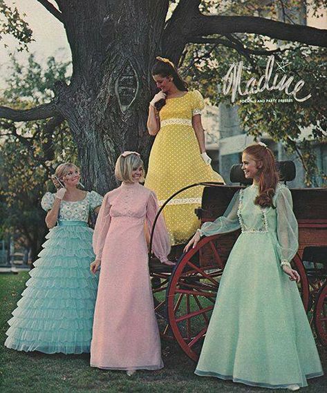 Nadine dresses, 1974 1970s Prom Dress, 70s Prom, Prom Trends, Vintage Prom Dresses, Princess Prom Dresses, 1970's Fashion, 60s And 70s Fashion, 70s Inspired Fashion, Seventies Fashion